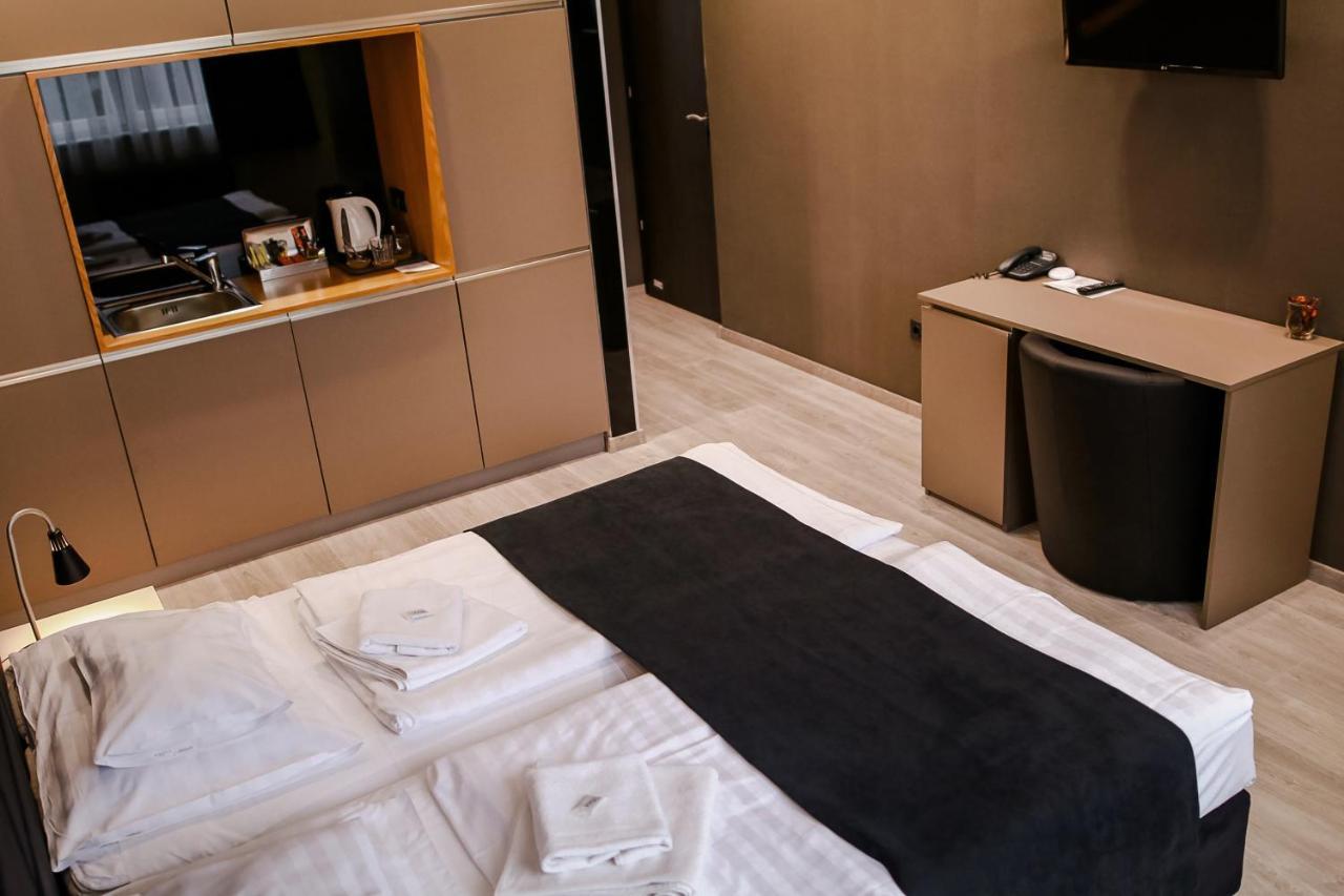 Sóház Panzió és Apartmanház Szolnok Exterior foto